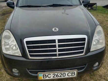 Чорний Cанг Йонг Rexton, об'ємом двигуна 2.7 л та пробігом 200 тис. км за 7500 $, фото 1 на Automoto.ua