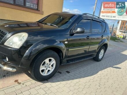 Чорний Cанг Йонг Rexton, об'ємом двигуна 2.7 л та пробігом 270 тис. км за 7200 $, фото 1 на Automoto.ua
