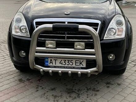 Чорний Cанг Йонг Rexton, об'ємом двигуна 2.7 л та пробігом 188 тис. км за 8000 $, фото 1 на Automoto.ua