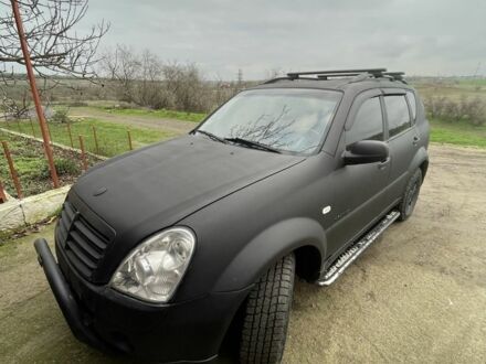 Чорний Cанг Йонг Rexton, об'ємом двигуна 2.7 л та пробігом 218 тис. км за 7500 $, фото 1 на Automoto.ua