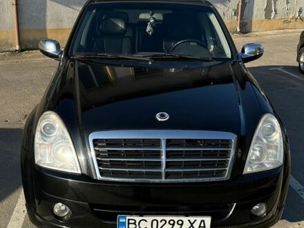 Чорний Cанг Йонг Rexton, об'ємом двигуна 2.7 л та пробігом 161 тис. км за 7900 $, фото 1 на Automoto.ua