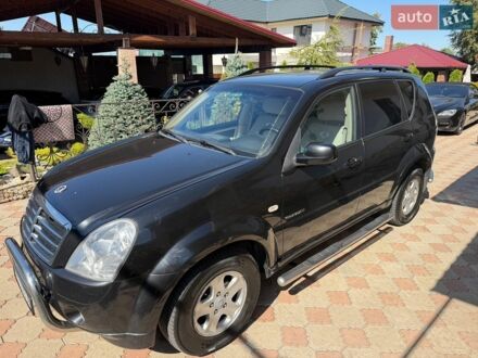 Чорний Cанг Йонг Rexton, об'ємом двигуна 2.7 л та пробігом 178 тис. км за 6500 $, фото 1 на Automoto.ua
