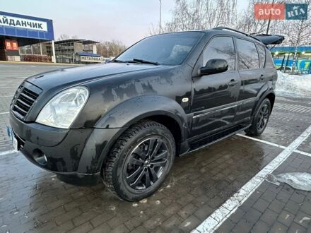 Чорний Cанг Йонг Rexton, об'ємом двигуна 2.7 л та пробігом 270 тис. км за 5900 $, фото 1 на Automoto.ua