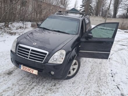 Черный Cанг Йонг Рекстон, объемом двигателя 0 л и пробегом 275 тыс. км за 5500 $, фото 1 на Automoto.ua