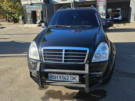 Чорний Cанг Йонг Rexton, об'ємом двигуна 2.7 л та пробігом 200 тис. км за 6800 $, фото 1 на Automoto.ua