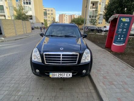 Чорний Cанг Йонг Rexton, об'ємом двигуна 2.7 л та пробігом 350 тис. км за 6000 $, фото 1 на Automoto.ua