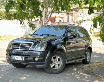 Чорний Cанг Йонг Rexton, об'ємом двигуна 2.7 л та пробігом 300 тис. км за 5800 $, фото 1 на Automoto.ua
