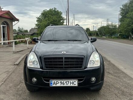 Чорний Cанг Йонг Rexton, об'ємом двигуна 2.7 л та пробігом 212 тис. км за 8300 $, фото 1 на Automoto.ua