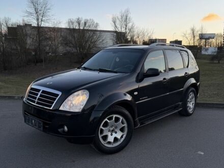Чорний Cанг Йонг Rexton, об'ємом двигуна 2.5 л та пробігом 277 тис. км за 3999 $, фото 1 на Automoto.ua