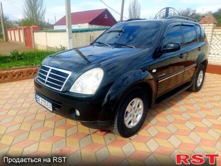 Чорний Cанг Йонг Rexton, об'ємом двигуна 2.7 л та пробігом 329 тис. км за 5150 $, фото 1 на Automoto.ua