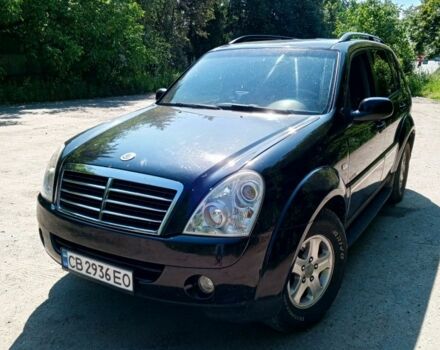 Чорний Cанг Йонг Rexton, об'ємом двигуна 2.7 л та пробігом 320 тис. км за 8000 $, фото 1 на Automoto.ua