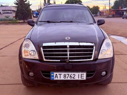 Чорний Cанг Йонг Rexton, об'ємом двигуна 2.7 л та пробігом 0 тис. км за 6000 $, фото 1 на Automoto.ua