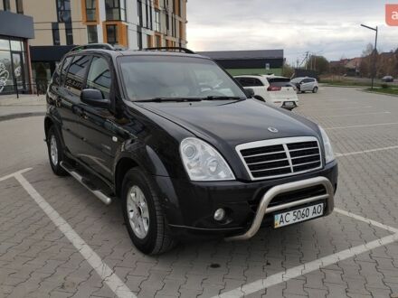 Чорний Cанг Йонг Rexton, об'ємом двигуна 2.7 л та пробігом 301 тис. км за 6300 $, фото 1 на Automoto.ua