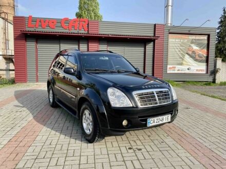 Чорний Cанг Йонг Rexton, об'ємом двигуна 2.7 л та пробігом 255 тис. км за 8200 $, фото 1 на Automoto.ua