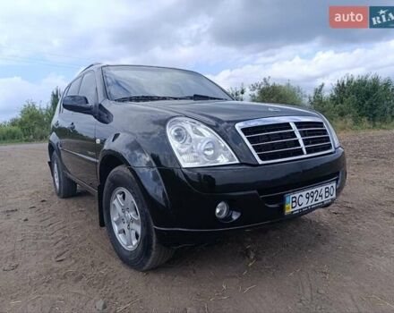 Чорний Cанг Йонг Rexton, об'ємом двигуна 2.7 л та пробігом 48 тис. км за 9999 $, фото 1 на Automoto.ua