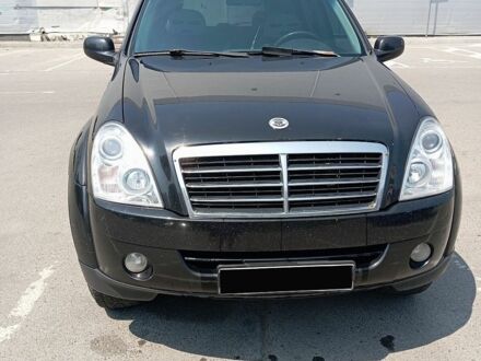 Чорний Cанг Йонг Rexton, об'ємом двигуна 2.7 л та пробігом 333 тис. км за 6000 $, фото 1 на Automoto.ua