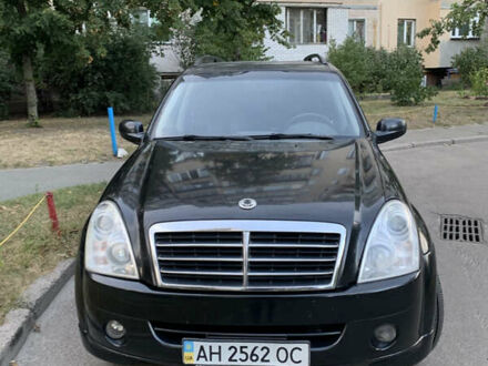 Чорний Cанг Йонг Rexton, об'ємом двигуна 2.7 л та пробігом 196 тис. км за 6000 $, фото 1 на Automoto.ua