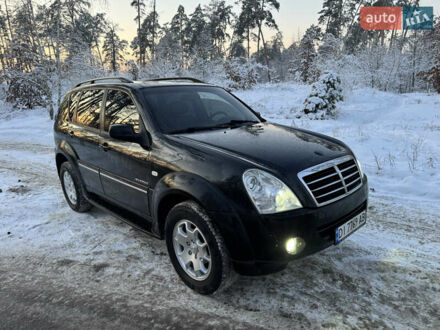 Чорний Cанг Йонг Rexton, об'ємом двигуна 2.7 л та пробігом 240 тис. км за 9300 $, фото 1 на Automoto.ua
