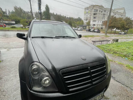 Чорний Cанг Йонг Rexton, об'ємом двигуна 2.7 л та пробігом 500 тис. км за 5500 $, фото 1 на Automoto.ua