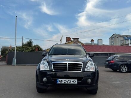 Чорний Cанг Йонг Rexton, об'ємом двигуна 2.7 л та пробігом 218 тис. км за 7800 $, фото 1 на Automoto.ua
