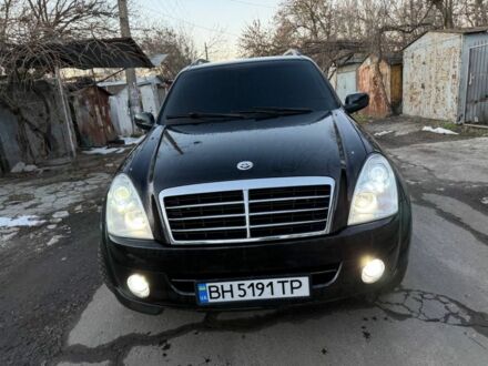 Черный Cанг Йонг Рекстон, объемом двигателя 2.7 л и пробегом 118 тыс. км за 10500 $, фото 1 на Automoto.ua