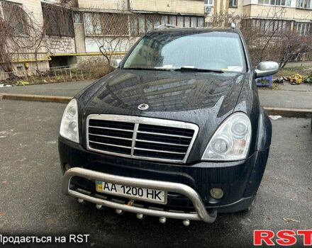 Чорний Cанг Йонг Rexton, об'ємом двигуна 2.7 л та пробігом 304 тис. км за 8700 $, фото 1 на Automoto.ua