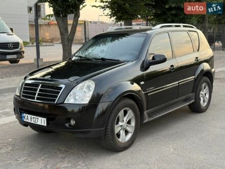 Чорний Cанг Йонг Rexton, об'ємом двигуна 2.7 л та пробігом 205 тис. км за 6400 $, фото 1 на Automoto.ua