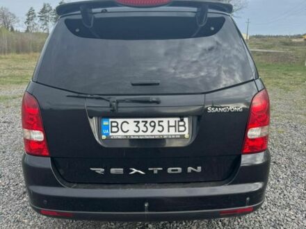 Чорний Cанг Йонг Rexton, об'ємом двигуна 2.7 л та пробігом 215 тис. км за 6600 $, фото 1 на Automoto.ua