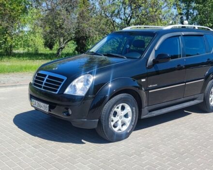Чорний Cанг Йонг Rexton, об'ємом двигуна 0 л та пробігом 112 тис. км за 10500 $, фото 1 на Automoto.ua