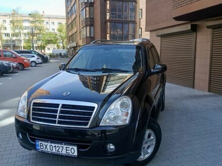 Чорний Cанг Йонг Rexton, об'ємом двигуна 2.7 л та пробігом 150 тис. км за 12500 $, фото 1 на Automoto.ua