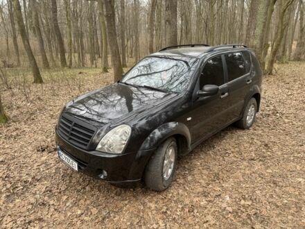 Чорний Cанг Йонг Rexton, об'ємом двигуна 2.7 л та пробігом 230 тис. км за 5500 $, фото 1 на Automoto.ua