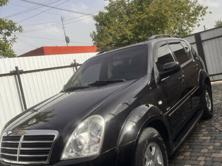 Чорний Cанг Йонг Rexton, об'ємом двигуна 2.7 л та пробігом 228 тис. км за 10500 $, фото 1 на Automoto.ua