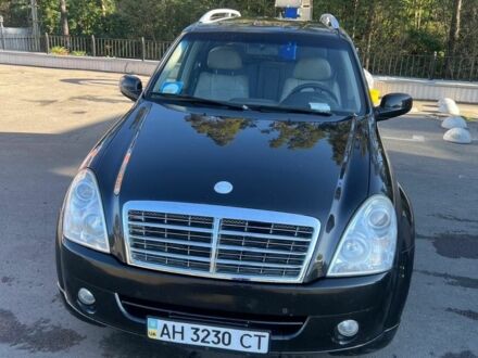 Чорний Cанг Йонг Rexton, об'ємом двигуна 2.7 л та пробігом 253 тис. км за 7809 $, фото 1 на Automoto.ua