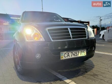 Чорний Cанг Йонг Rexton, об'ємом двигуна 2.7 л та пробігом 185 тис. км за 10500 $, фото 1 на Automoto.ua
