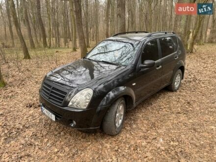 Черный Cанг Йонг Рекстон, объемом двигателя 2.7 л и пробегом 230 тыс. км за 5500 $, фото 1 на Automoto.ua