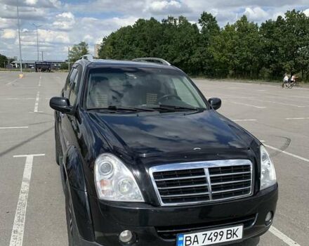 Чорний Cанг Йонг Rexton, об'ємом двигуна 2.7 л та пробігом 200 тис. км за 10500 $, фото 1 на Automoto.ua