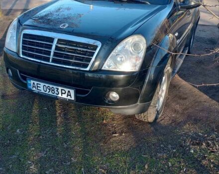 Чорний Cанг Йонг Rexton, об'ємом двигуна 2.7 л та пробігом 255 тис. км за 10500 $, фото 1 на Automoto.ua
