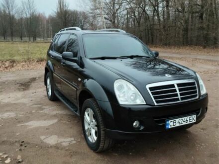 Чорний Cанг Йонг Rexton, об'ємом двигуна 2.7 л та пробігом 250 тис. км за 9000 $, фото 1 на Automoto.ua