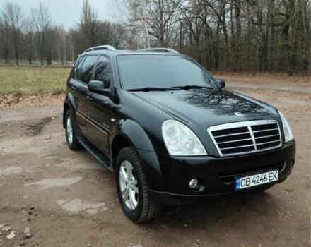 Чорний Cанг Йонг Rexton, об'ємом двигуна 2.7 л та пробігом 250 тис. км за 9000 $, фото 1 на Automoto.ua