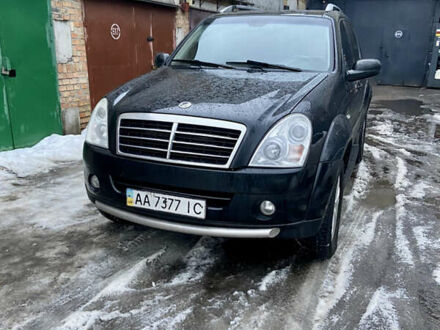 Черный Cанг Йонг Рекстон, объемом двигателя 2.7 л и пробегом 220 тыс. км за 9500 $, фото 1 на Automoto.ua