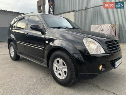 Чорний Cанг Йонг Rexton, об'ємом двигуна 2.7 л та пробігом 178 тис. км за 9800 $, фото 1 на Automoto.ua