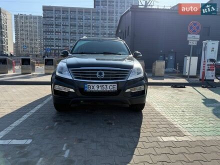 Чорний Cанг Йонг Rexton, об'ємом двигуна 2.7 л та пробігом 166 тис. км за 10500 $, фото 1 на Automoto.ua
