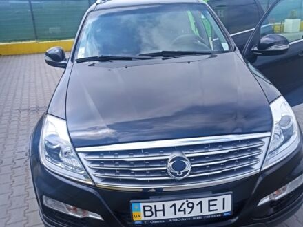 Чорний Cанг Йонг Rexton, об'ємом двигуна 2.7 л та пробігом 95 тис. км за 16000 $, фото 1 на Automoto.ua