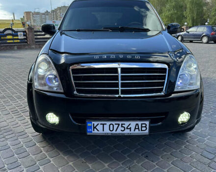 Чорний Cанг Йонг Rexton, об'ємом двигуна 2.7 л та пробігом 193 тис. км за 10777 $, фото 1 на Automoto.ua