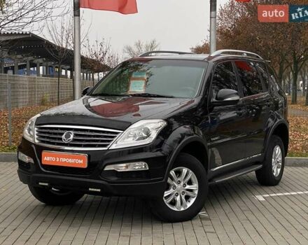 Черный Cанг Йонг Рекстон, объемом двигателя 2.7 л и пробегом 201 тыс. км за 10900 $, фото 1 на Automoto.ua