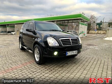 Чорний Cанг Йонг Rexton, об'ємом двигуна 2.7 л та пробігом 189 тис. км за 11950 $, фото 1 на Automoto.ua