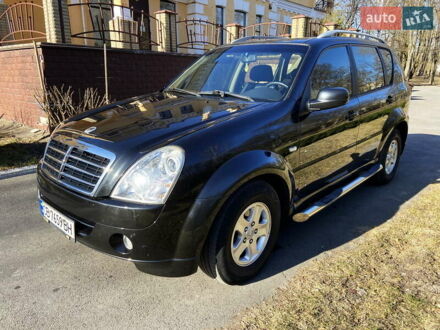 Чорний Cанг Йонг Rexton, об'ємом двигуна 2.7 л та пробігом 176 тис. км за 8900 $, фото 1 на Automoto.ua