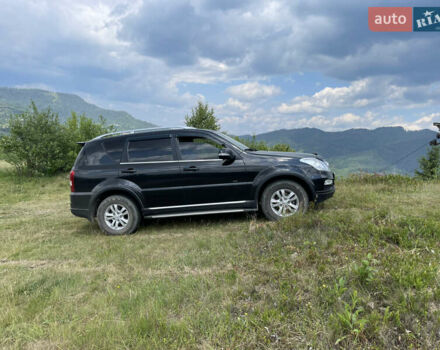 Чорний Cанг Йонг Rexton, об'ємом двигуна 2 л та пробігом 199 тис. км за 9400 $, фото 1 на Automoto.ua