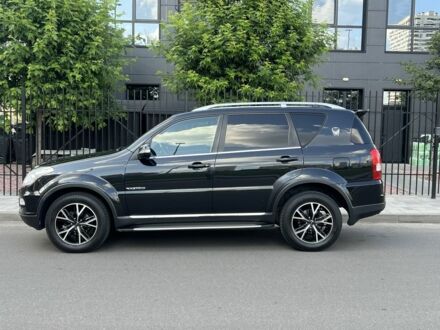 Чорний Cанг Йонг Rexton, об'ємом двигуна 2.7 л та пробігом 185 тис. км за 12000 $, фото 1 на Automoto.ua