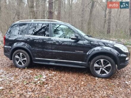 Cанг Йонг Rexton 2015 у Новояворівськ на Automoto.ua Чорний Cанг Йонг Rexton, об'ємом двигуна 2 л та пробігом 195 тис. км за 16000 $, фото 1 на Automoto.ua